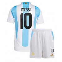 Argentina Lionel Messi #10 Hemmadräkt Barn Copa America 2024 Kortärmad (+ Korta byxor)